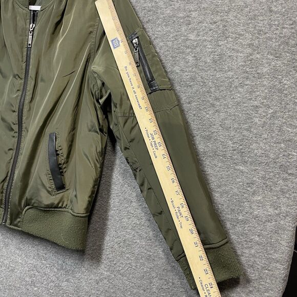 B. Sweet Olive Green Bomber Style Jacket Junior's Size XL Black Trim Pockets - Picture 9 of 16
